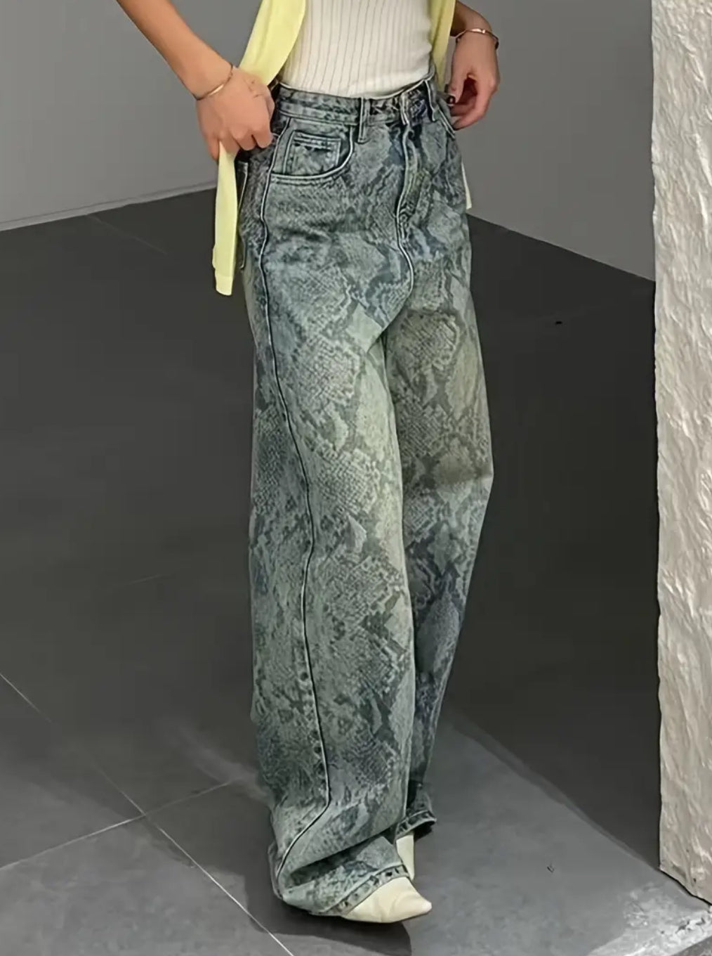 Yılan Desenli Kot Pantolon